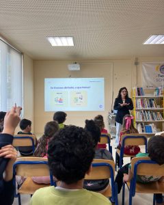 sessões de literacia financeira dinamizadas no centro escolar