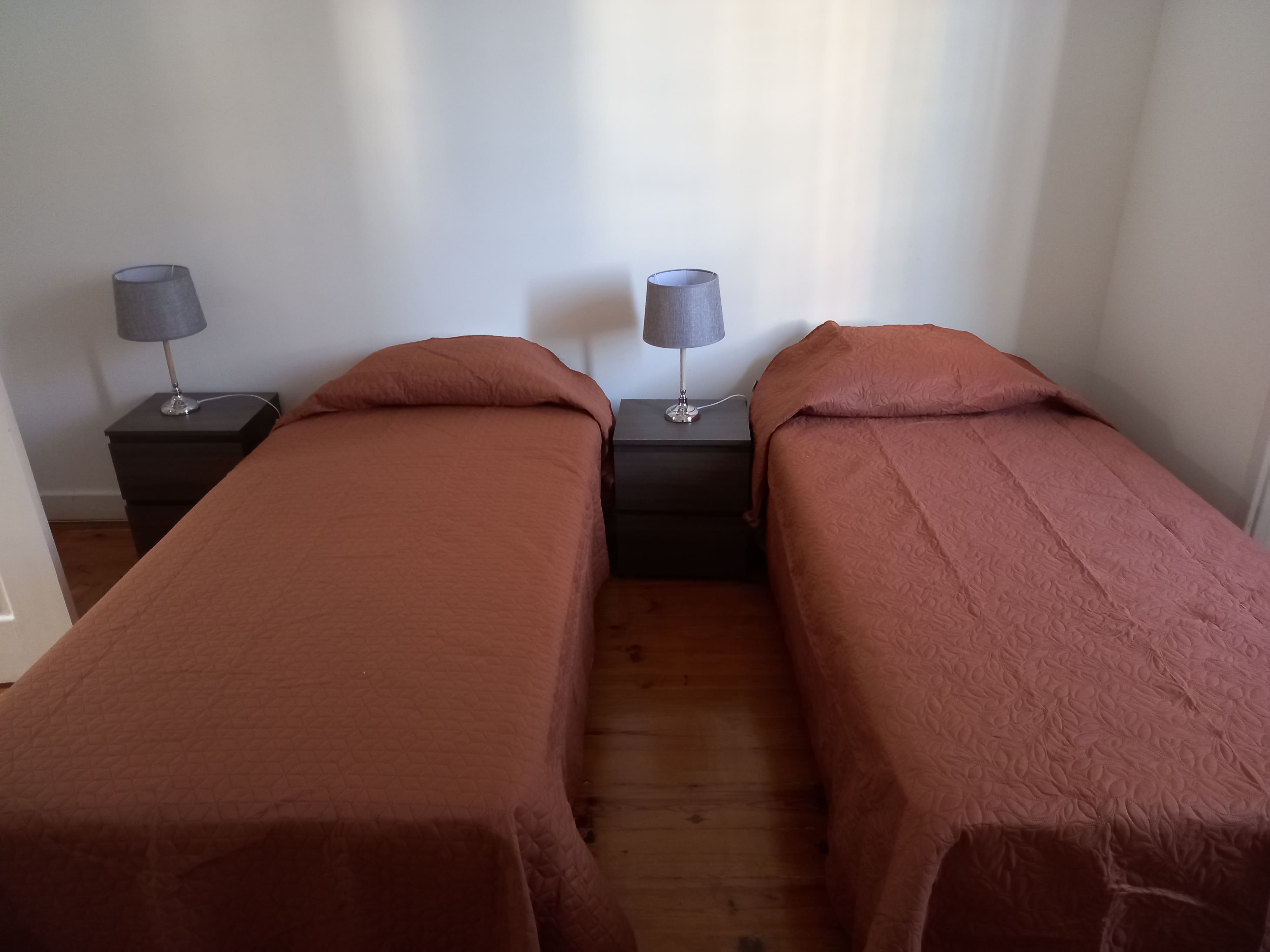 quarto duplo para arrendar